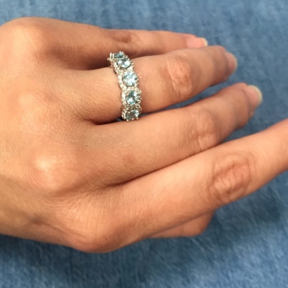 Cambodian blue zircon ring 😍